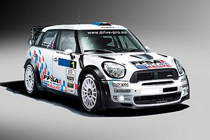 La FFSA porta al debutto Campana con una Mini WRC