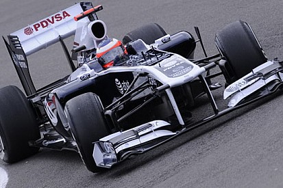 Nuove ali e diffusore posteriore sulla Williams