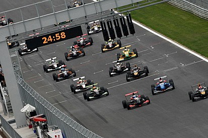 Volata finale a tre per il primo titolo della storia