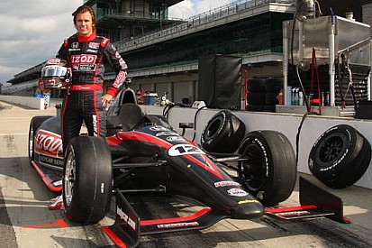 La Dallara intitola a Wheldon la vettura 2012