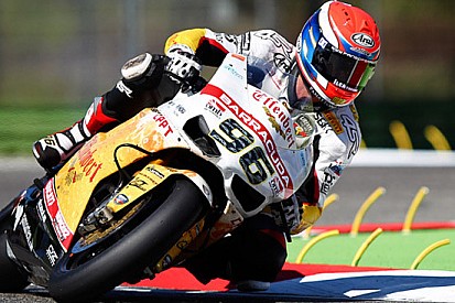Imola, Q1: Smrz conquista la pole del venerdì