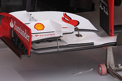 Alonso con la nuova paratia dell'ala anteriore