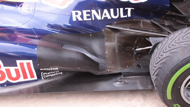 La Red Bull RB8 rivoluziona il retrotreno