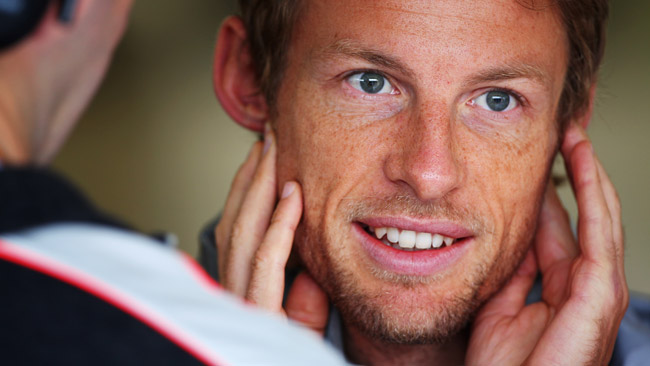 Button spende 41.000 sterline in un Ducati Store