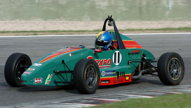 Formula Junior: De Castro ancora leader