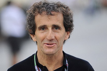 Alain Prost si esibisce con la Red Bull al Paul Ricard