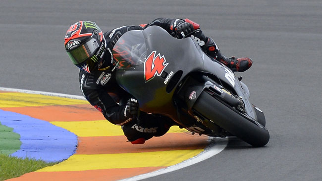 Ducati ai test di Sepang ancora con la moto 2012