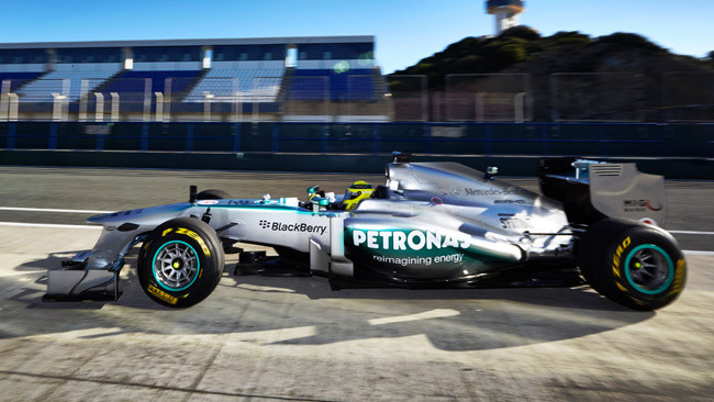 Rosberg ha portato al debutto la Mercedes W04