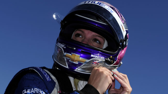 Katherine Legge pronta a fare causa alla Dragon