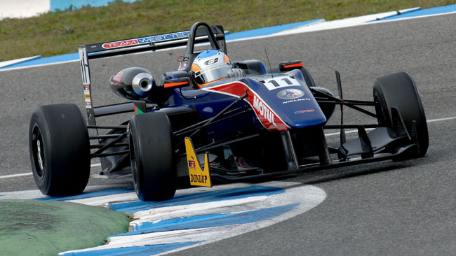 Ed Jones domina la Winter Series di Jerez