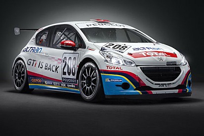 La Peugeot 208 GTi debutta al Nurburgring