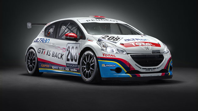 La Peugeot 208 GTi debutta al Nurburgring