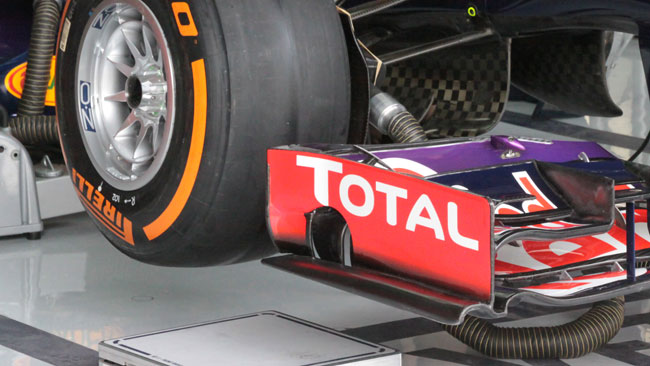 La Red Bull con il portamozzo forato e l'ala nuova
