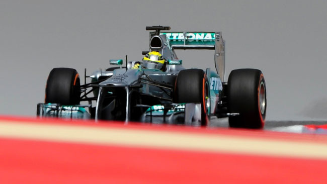 Per Rosberg spettacolare pole con la Mercedes