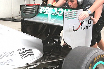 Mercedes: ecco il Doppio DRS da provare nelle libere!