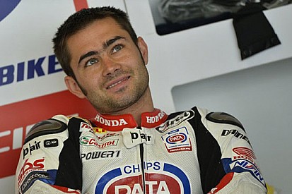 Nuovo intervento alla gamba per Leon Haslam