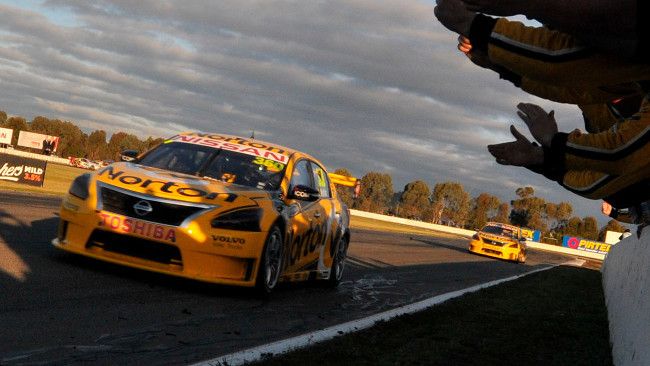 Storica vittoria per la rientrante Nissan in Australia