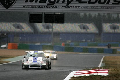 Magny Cours, Libere 2: si ripete Jousse, poi piove