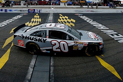 Matt Kenseth concede il bis in New Hampshire