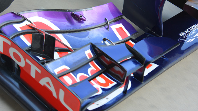Red Bull: ci sono due derive verticali sul flap