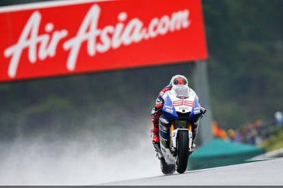 Motegi, Qualifica: Lorenzo pole bagnata