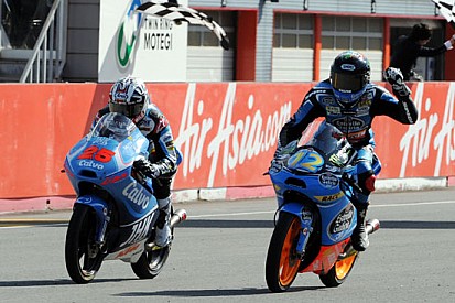Salom e Rins out, a Motegi vince Alex Marquez