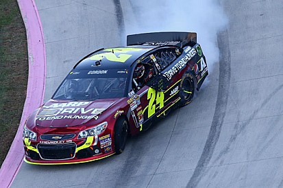 Jeff Gordon ritrova la vittoria a Martinsville