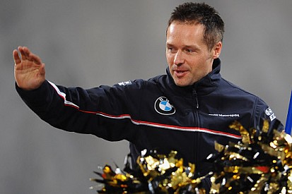 Andy Priaulx pronto a salutare il DTM