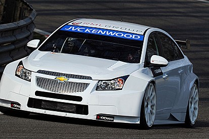 La RML al lavoro sulla Chevrolet Cruze 2014