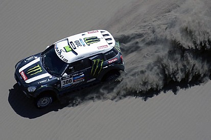 Dakar 2014, Tappa 9, Auto: Peterhansel top, Sainz flop