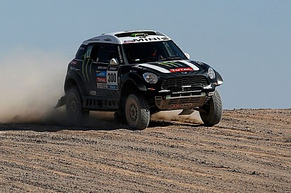 Dakar, Tappa 12, Auto: Peterhansel scavalca Roma!