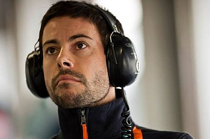 Problemi di contratto fermano Makowiecki a Daytona
