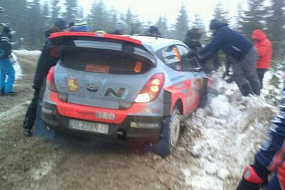 Svezia, PS12: Latvala allunga, Kubica e Hanninen out