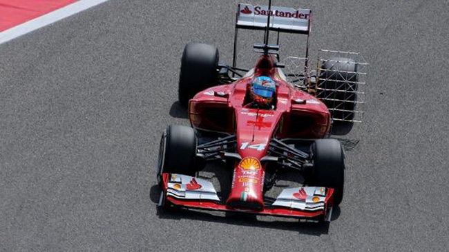 Shanghai, Libere 1: Alonso stupisce con la F14 T!