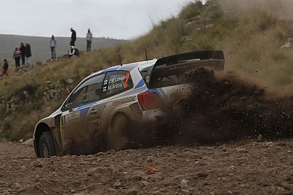 Argentina, PS6-7: Latvala tenta la fuga su Ogier