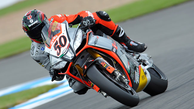 Sepang, Libere 2: ancora Aprilia, stavolta con Guintoli