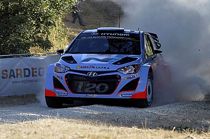 Italia, PS4: torna davanti Neuville, Hirvonen ko