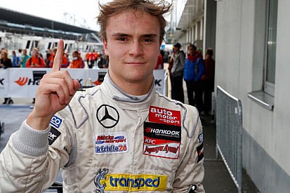 Nurburgring, Gara 3: Auer torna al successo