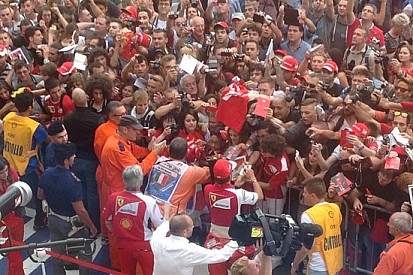 Nella sessione degli autografi entusiasmo alle stelle!