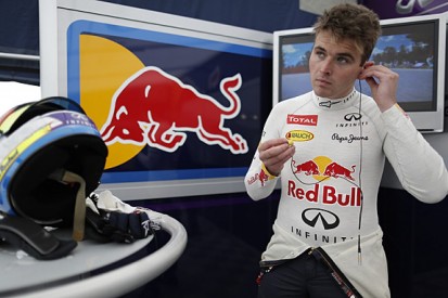 Oliver Rowland's prize F1 test for FR3.5 title in doubt