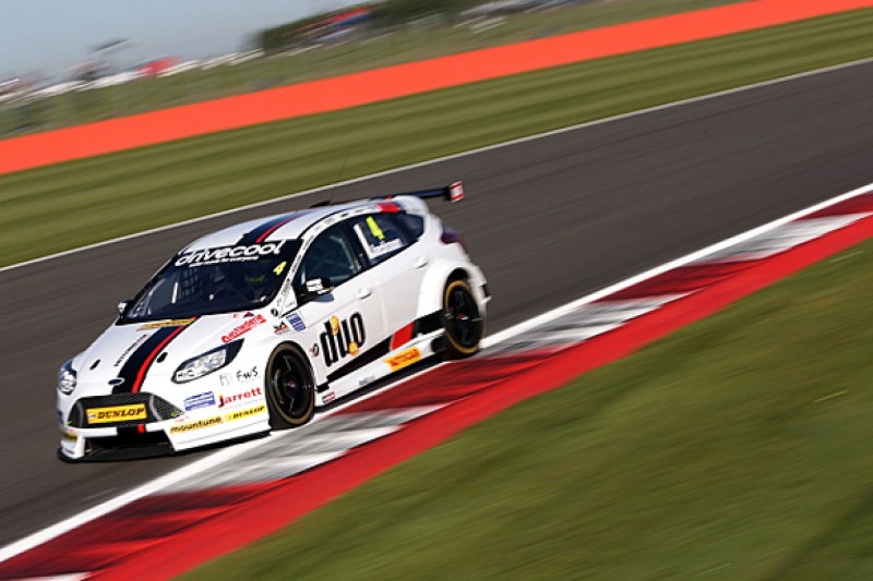 Silverstone BTCC: Mat Jackson dominates practice in Motorbase Ford