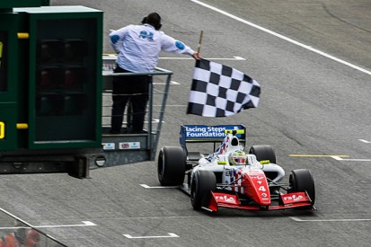 Oliver Rowland on brink of FR3.5 title with Le Mans victory