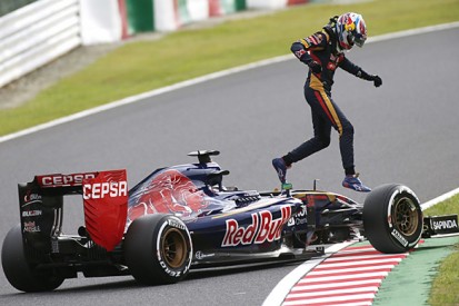 Japanese F1 GP: Max Verstappen penalised for 'dangerous parking'