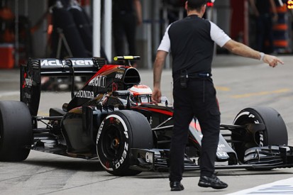 Communication error costs Jenson Button in Japanese GP qualifying
