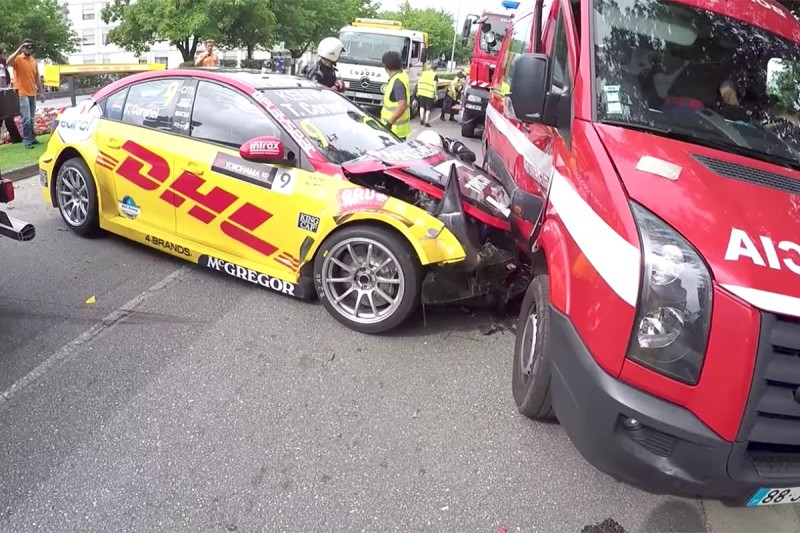FIA investigating Tom Coronel WTCC fire vehicle crash in Vila Real