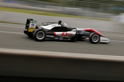 Honda protege Makino to miss European F3 rounds after wrist break