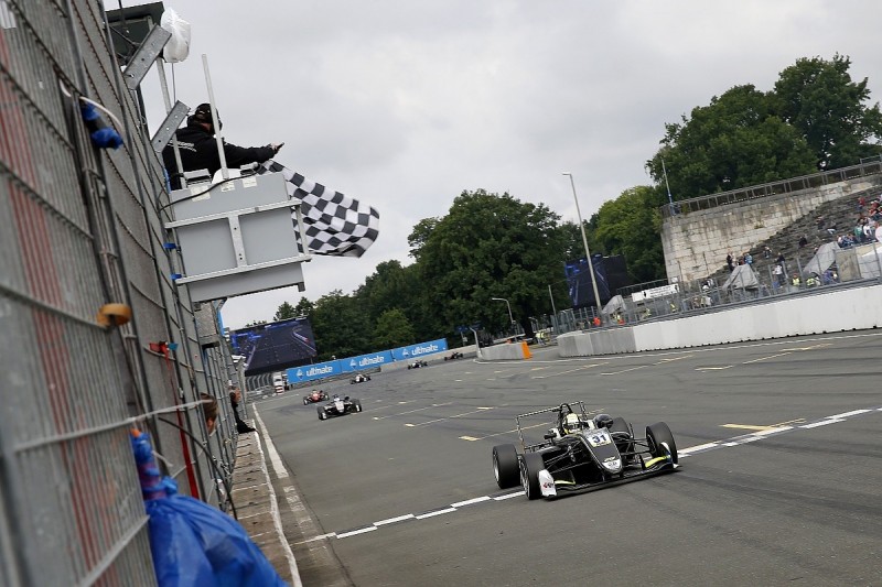 Norisring European F3: Norris grabs stunning win with late overtake