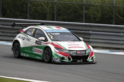 Motegi WTCC: Gabriele Tarquini's Honda fastest on Friday