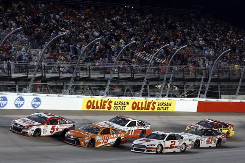 NASCAR Sprint Cup at tech rules 'crossroads' - Carl Edwards