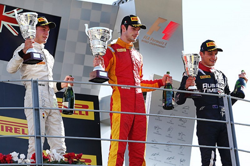 GP2 Monza: Alexander Rossi passes Stoffel Vandoorne for win